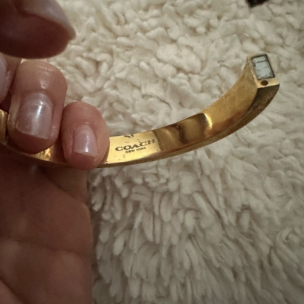 Coach Hinged Barcelet - image 4